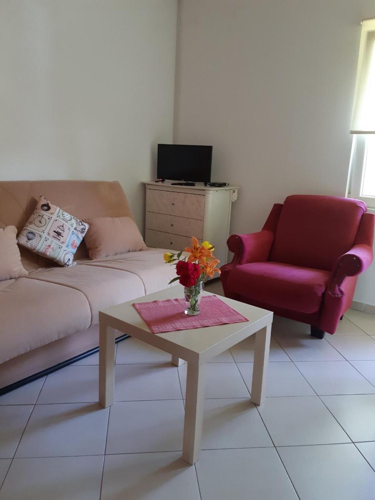 Cvjetni Apartmani Cetinje Luaran gambar