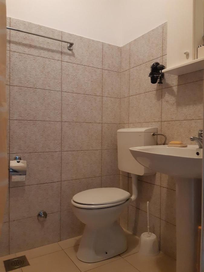 Cvjetni Apartmani Cetinje Luaran gambar