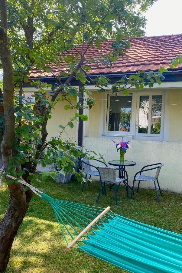 Cvjetni Apartmani Cetinje Luaran gambar