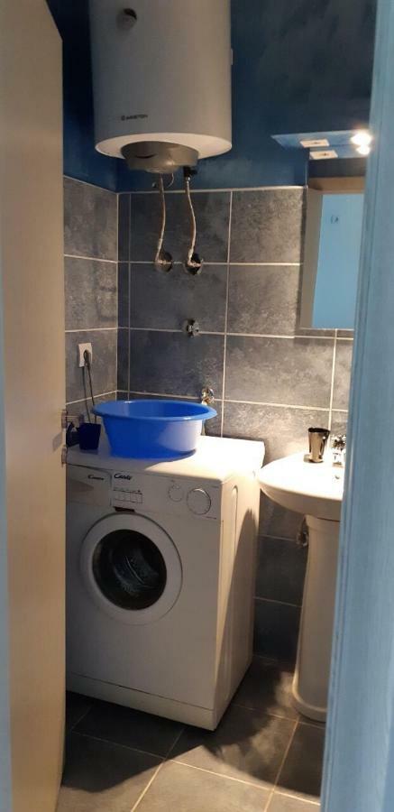 Cvjetni Apartmani Cetinje Luaran gambar